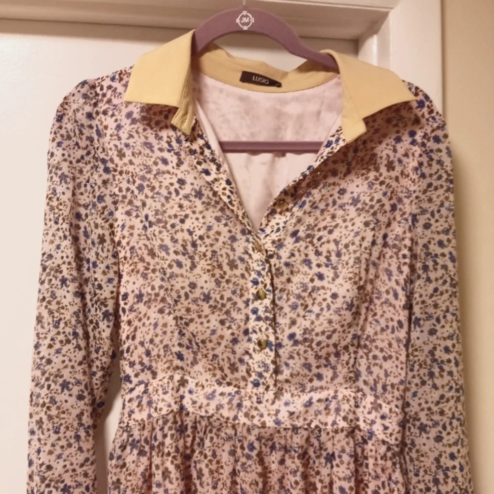 Lucio Women's Dress Floral Long Sleeve button to waist shirt dress sz M - Picture 3 of 12
